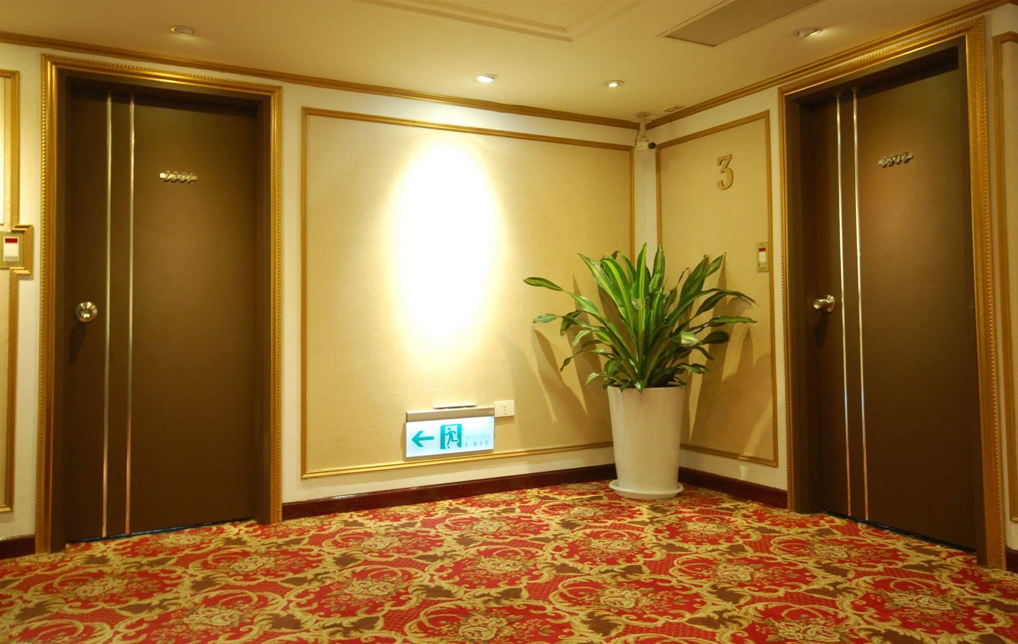 Nagahiro Hotel, Taichung Wenxin Branch Kültér fotó